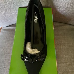 Charles by Charles David women’s Black Combo Dizzie pumps 7M